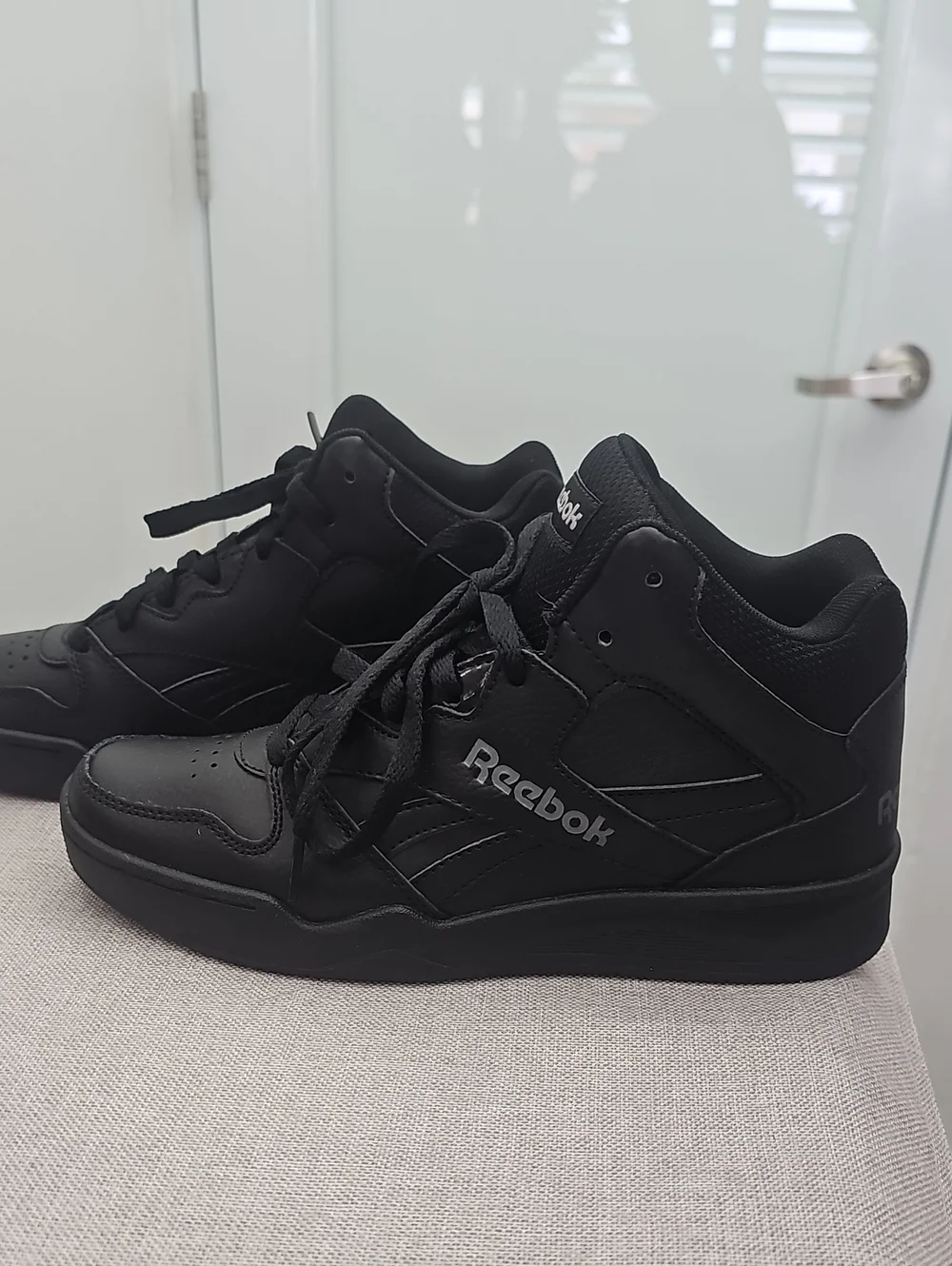 Reebok Royal BB 4500 Black Basketball Sneaker. Size 7. New Without Box.   (626)